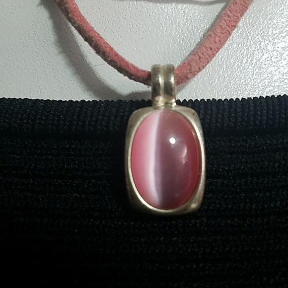 Pink & Silver Cats-eye Necklace - Picture 2 of 3